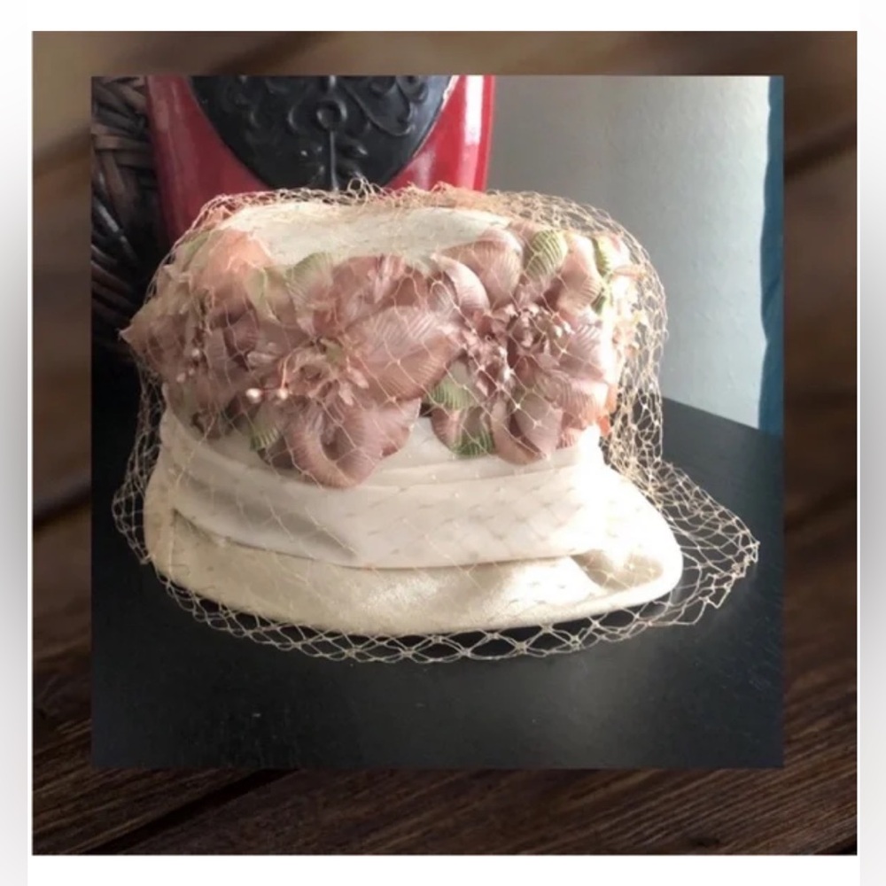 Elegant Vintage Union Made Floral Derby Net Hat